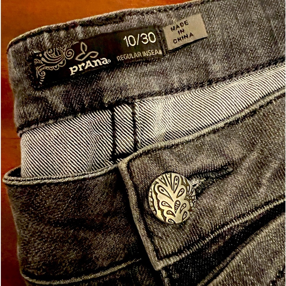 Prana wide leg fade to black jeans.